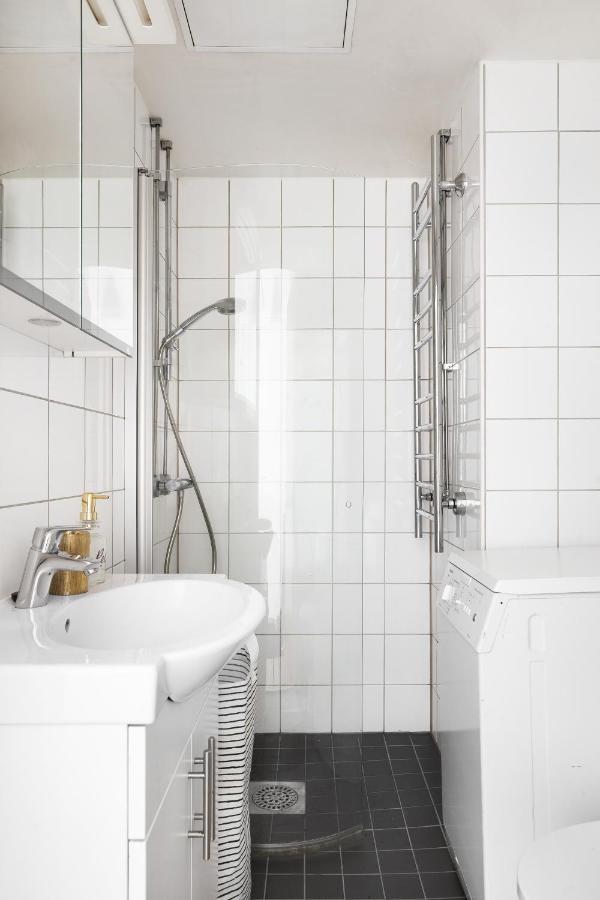 הלסינקי Trendy Nordic Studio By Tram Stop מראה חיצוני תמונה